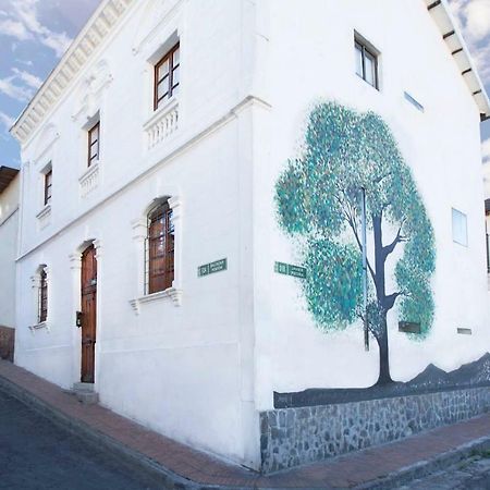 Casa Lunaloma - Boutique Apartments Quito Esterno foto