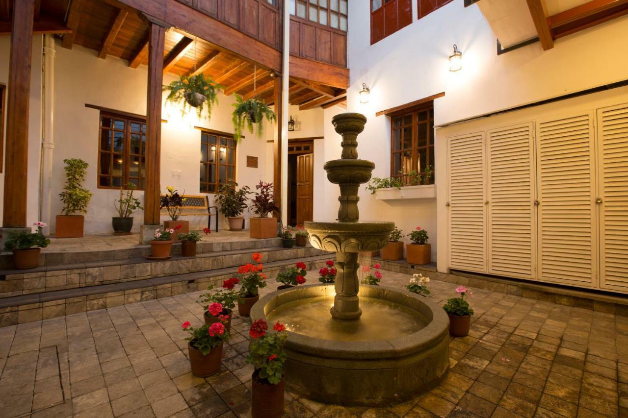 Casa Lunaloma - Boutique Apartments Quito Esterno foto